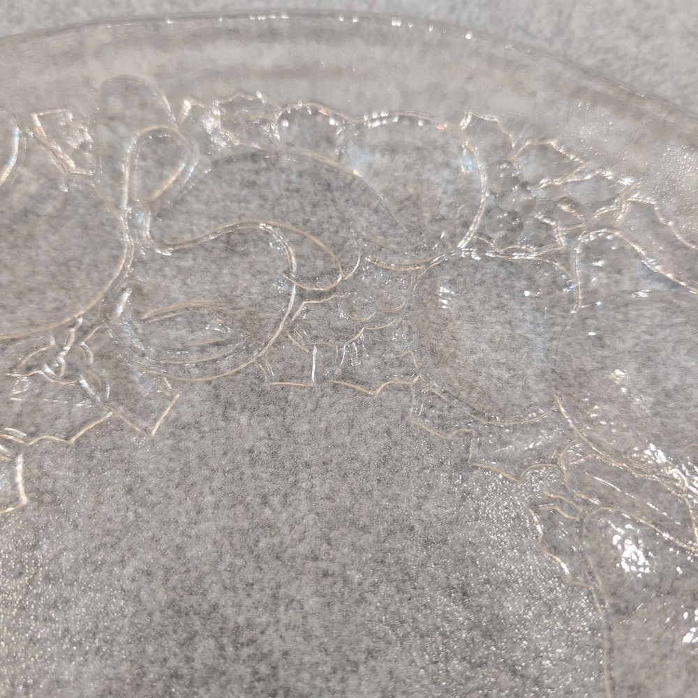 VTG Stunning Cut Glass Plate w/ Embossed Holly Apples Pears Wreath Christmas - Picture 5 of 7